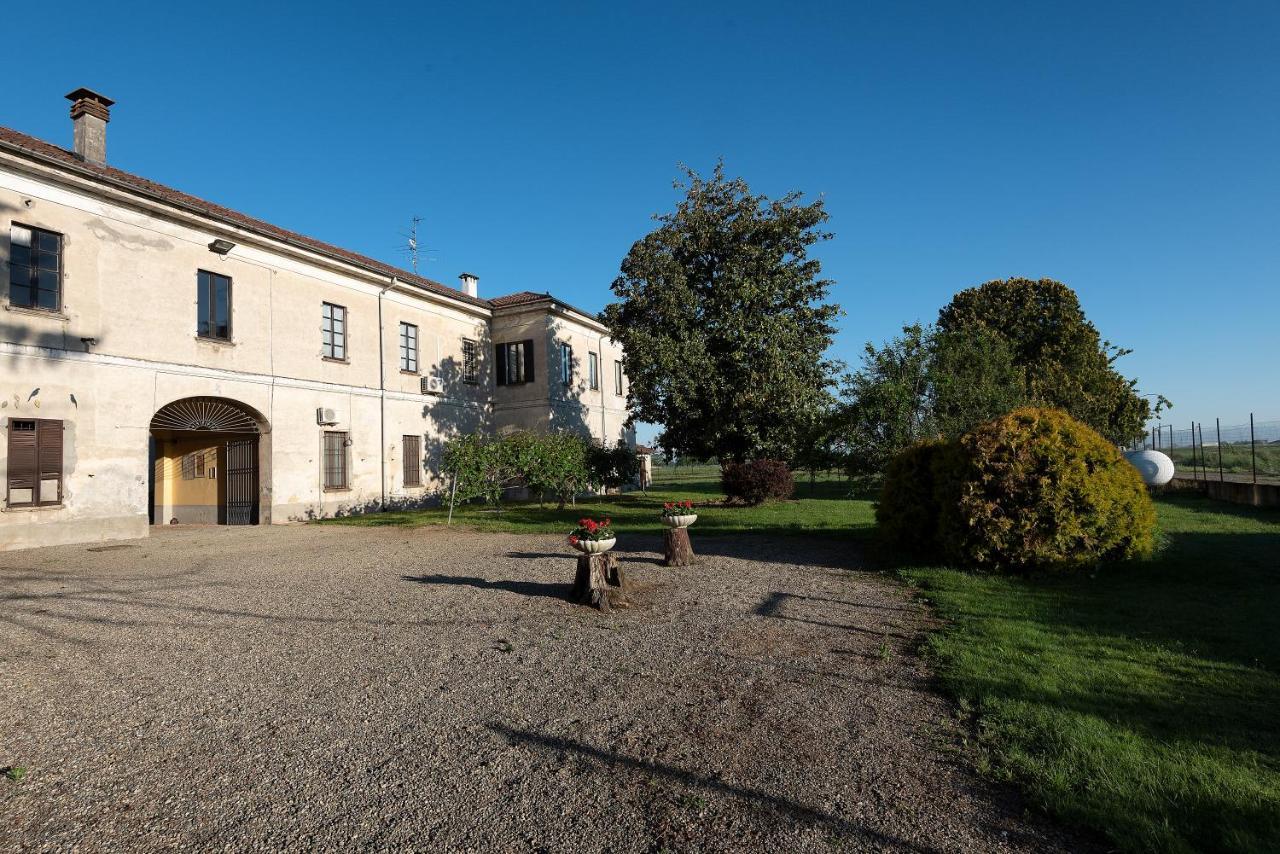 Agriturismo Cascina Graziosa Villa Cameriano Exterior photo